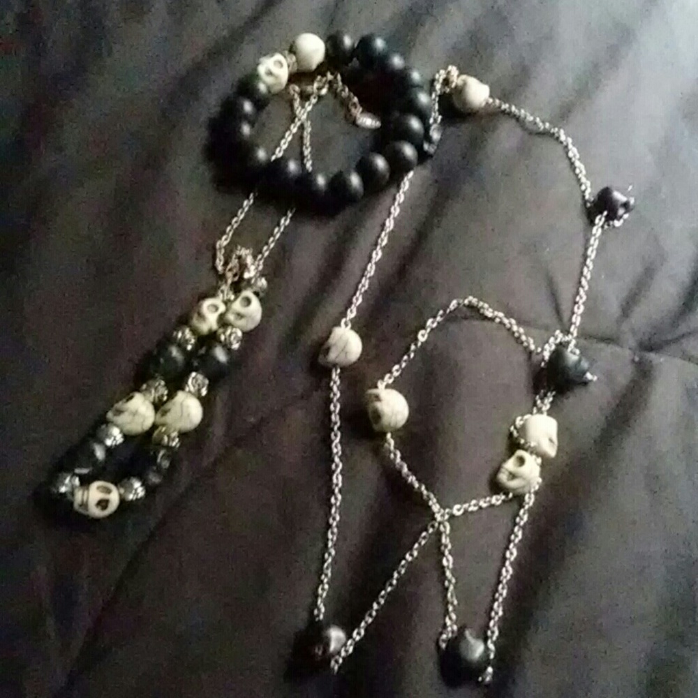 Gothic skull chain & bracelet set